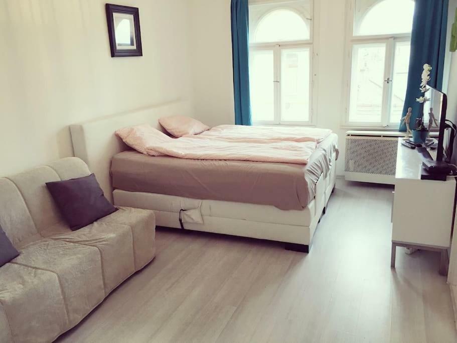Queen Bed * Budapesta